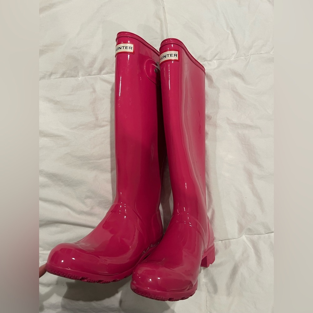 hot pink hunter boots
